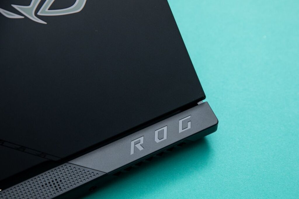 As usual, the stylish ROG logo is everywhere.